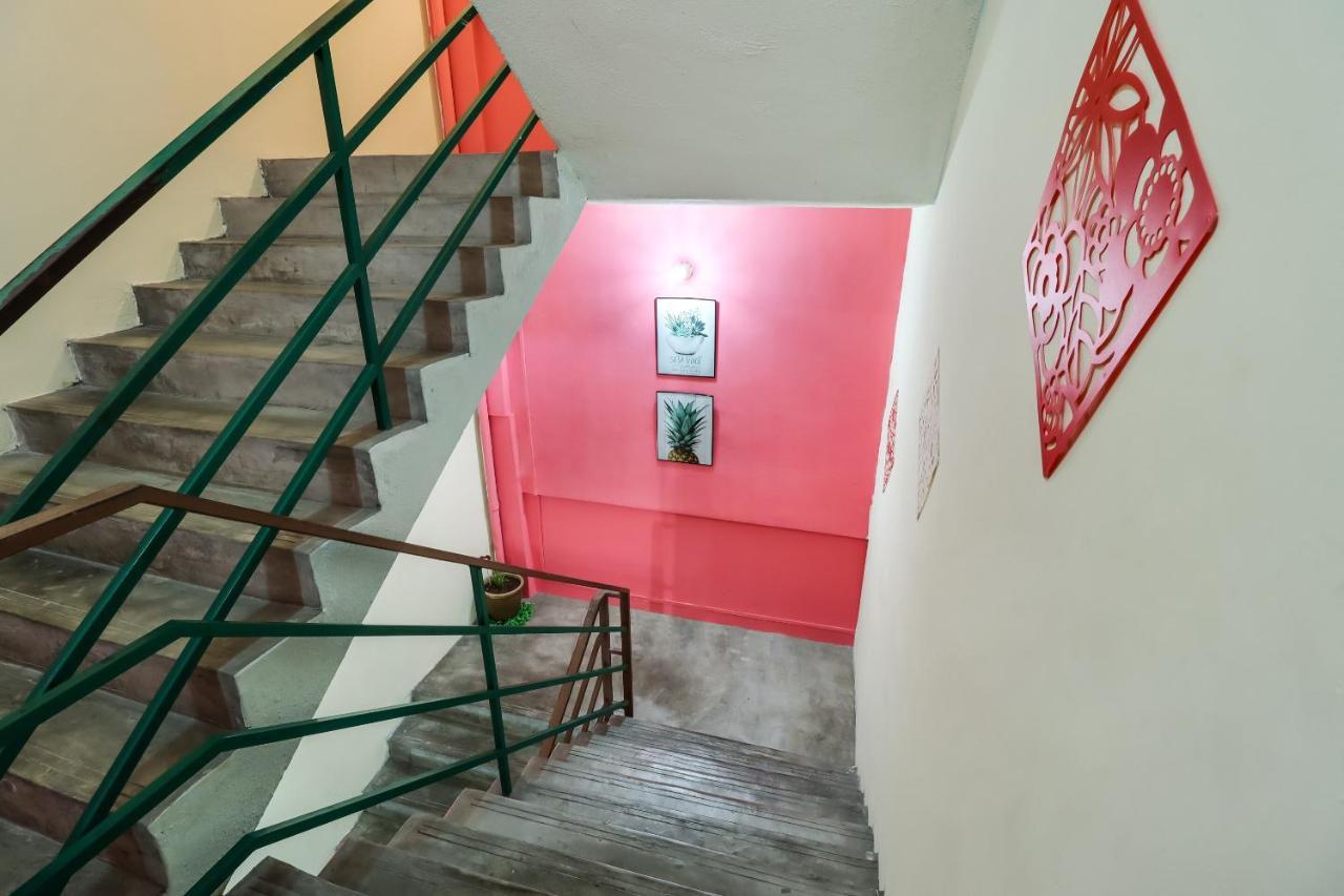 OYO 89584 Hotel Sahara Kuala Kubu Bharu Bagian luar foto
